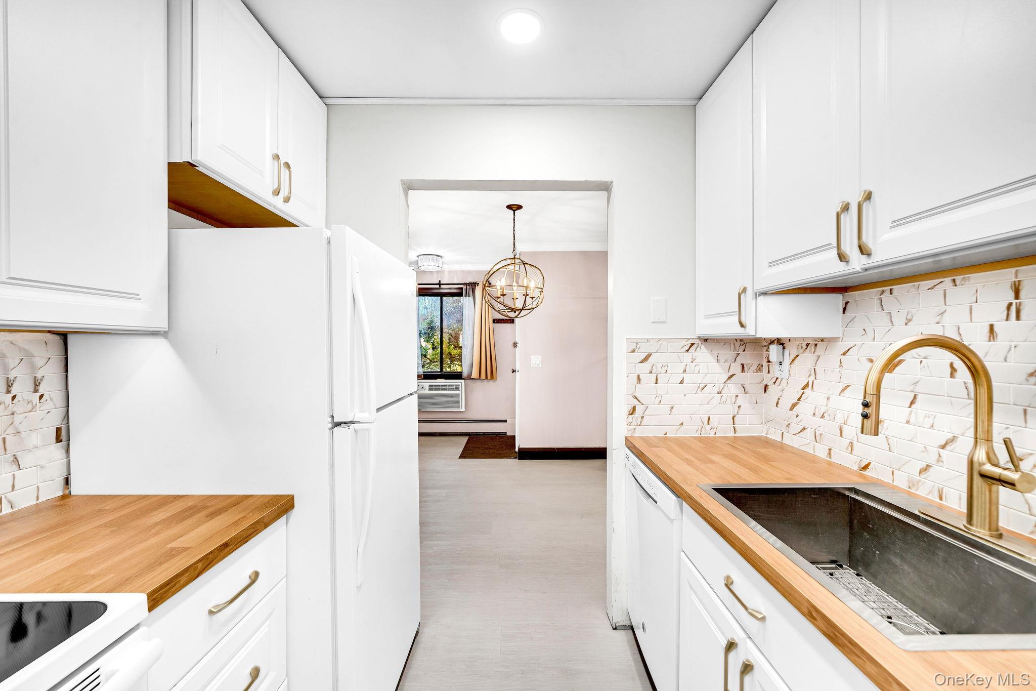 65 Richmond Boulevard, Unit 2A photo 13