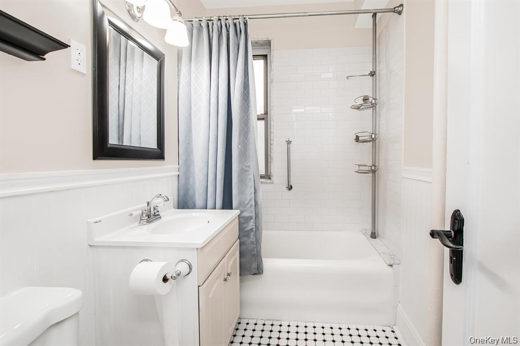 219 Bronx River Road, Unit 5A photo 12