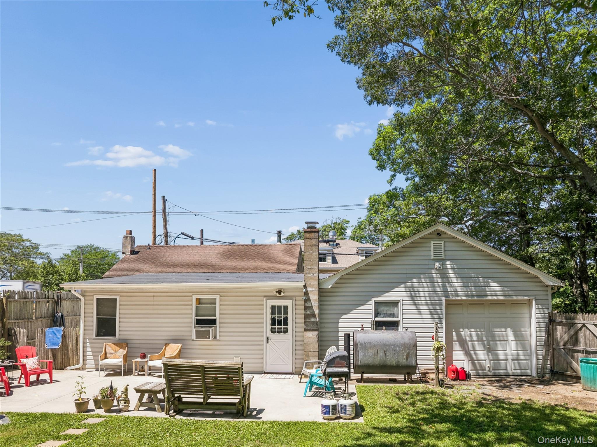 487 Mastic Road – For Sale photo 16