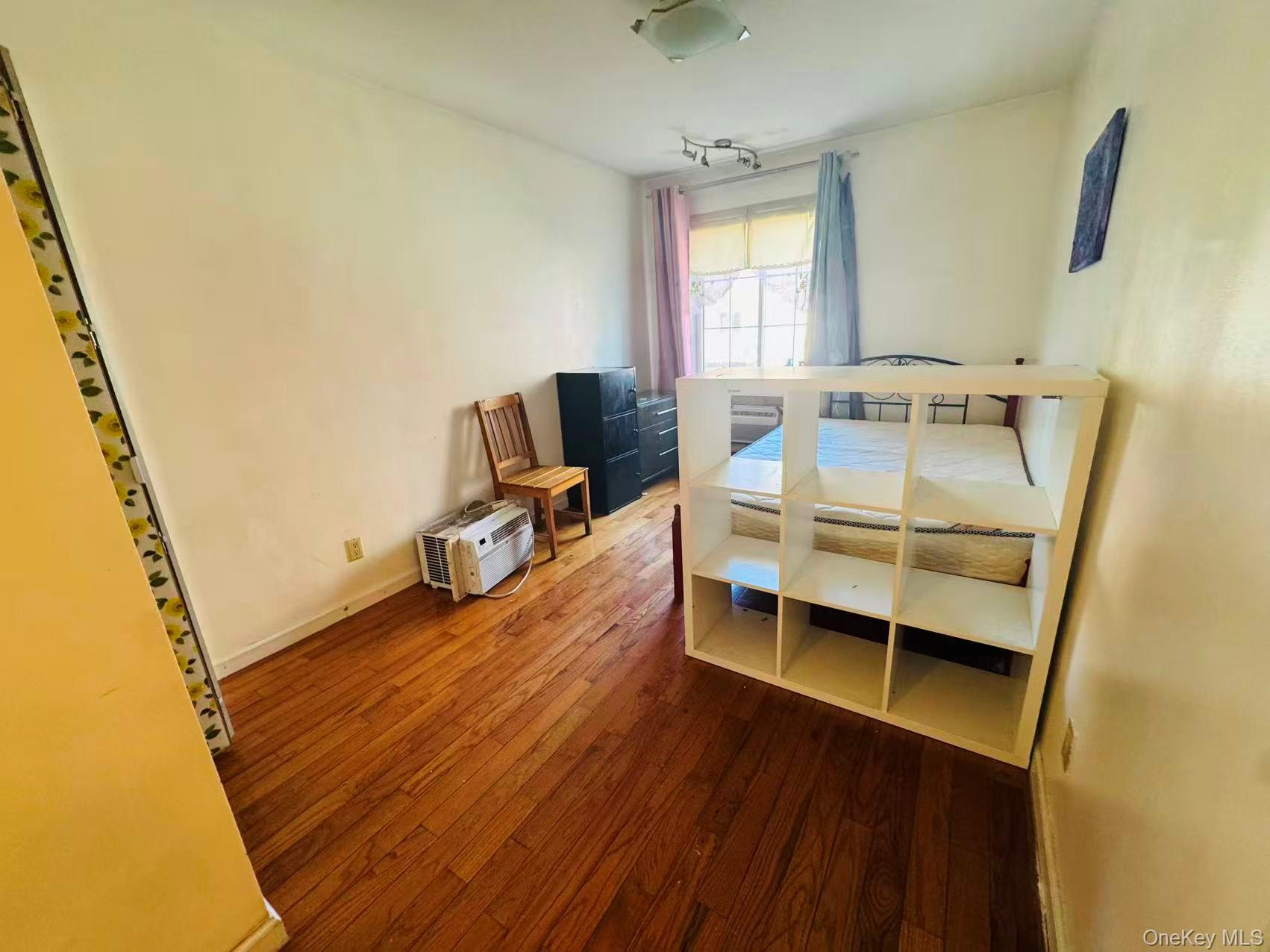 3506 Leavitt Street, Unit 4H photo 5