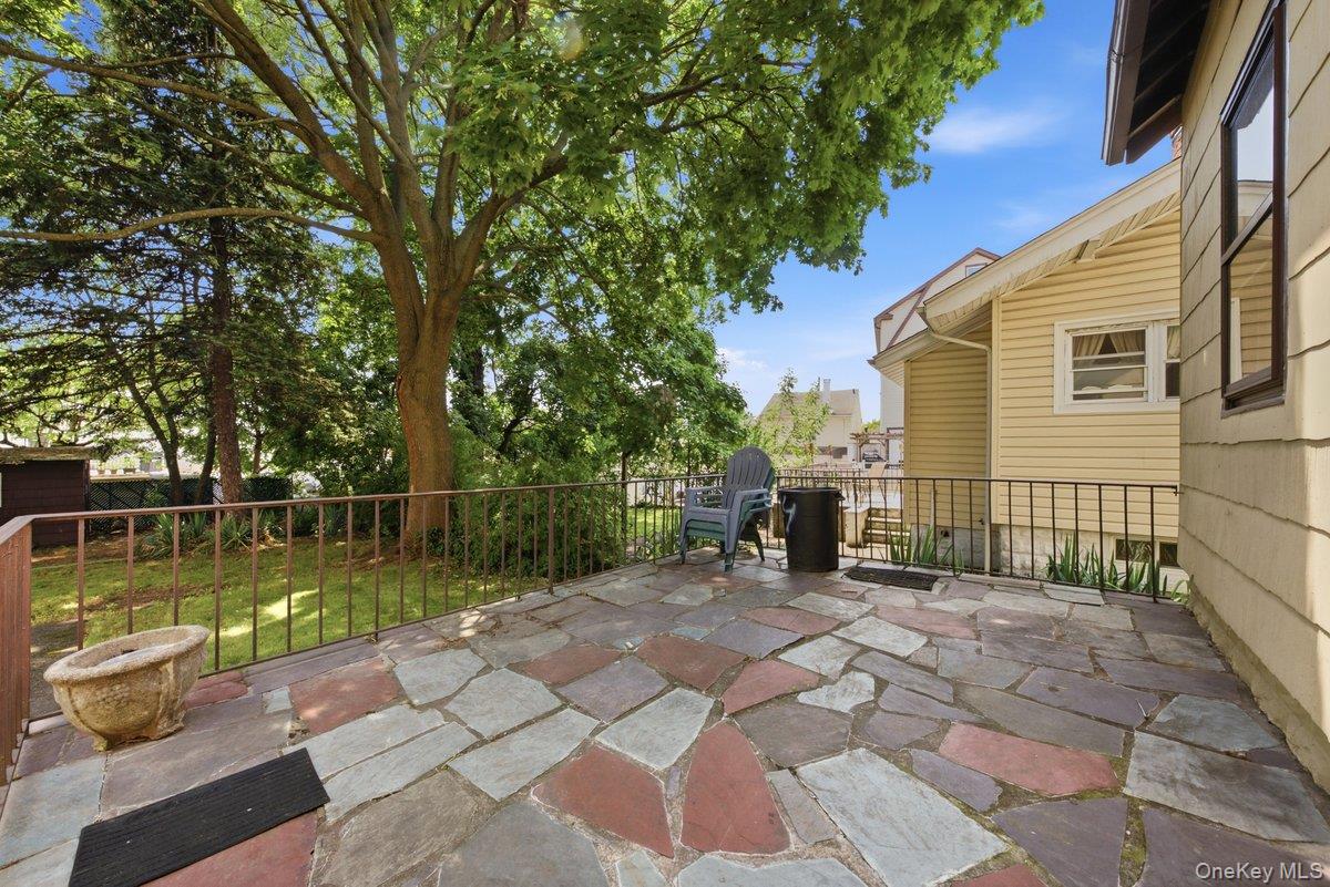 24 Cooper Street – For Sale photo 30