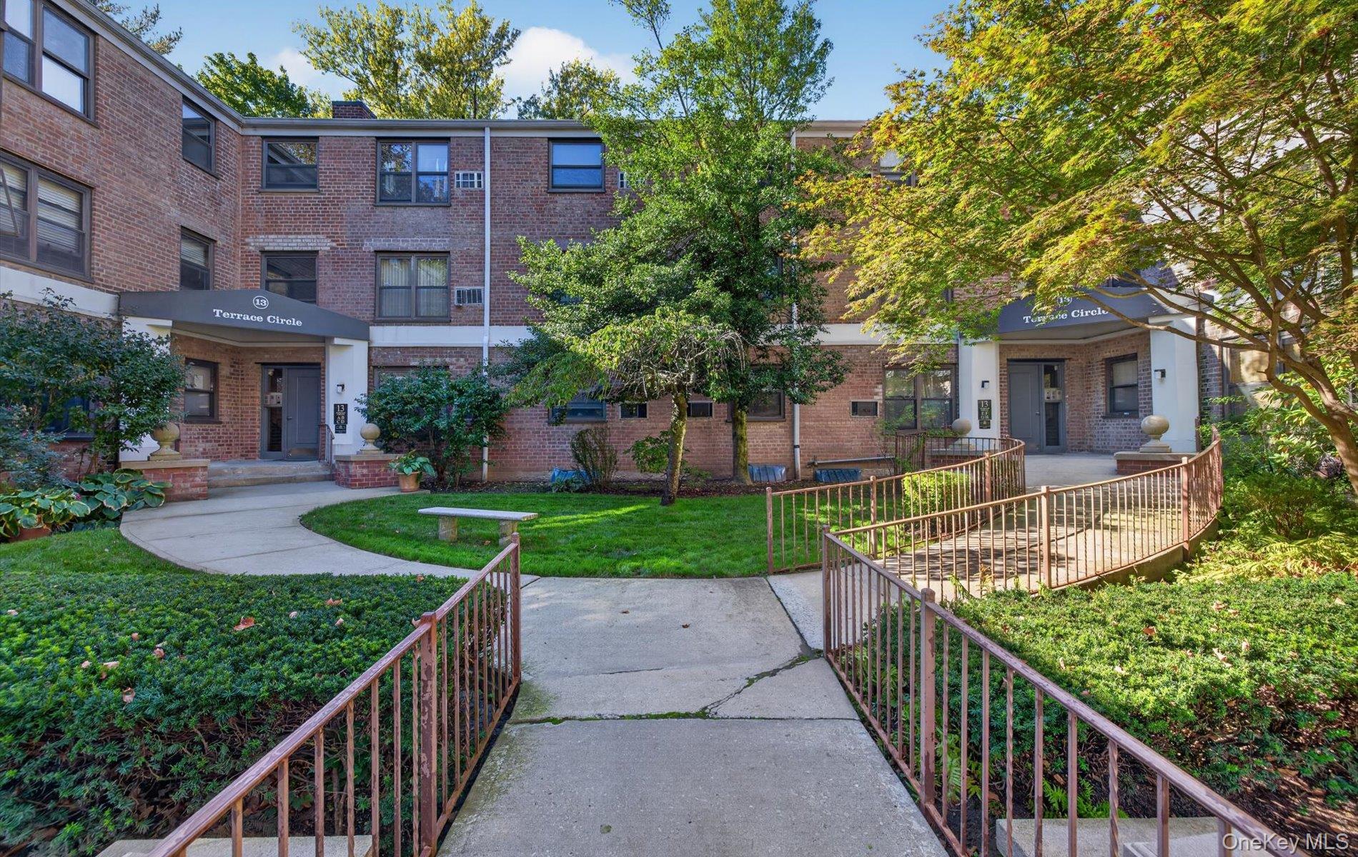 13 Terrace Circle, Unit 1-F
