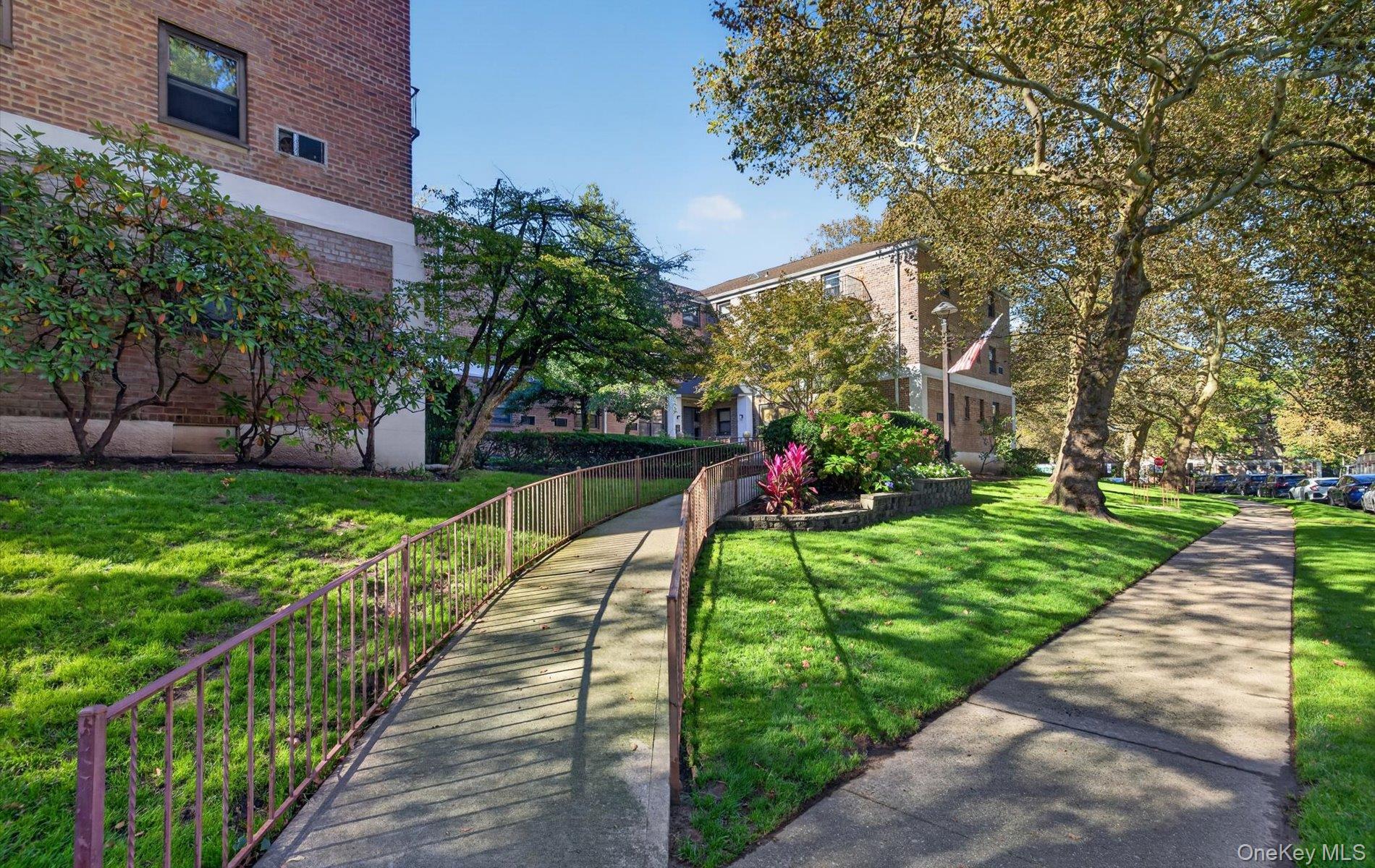 13 Terrace Circle, Unit 1-F photo 2