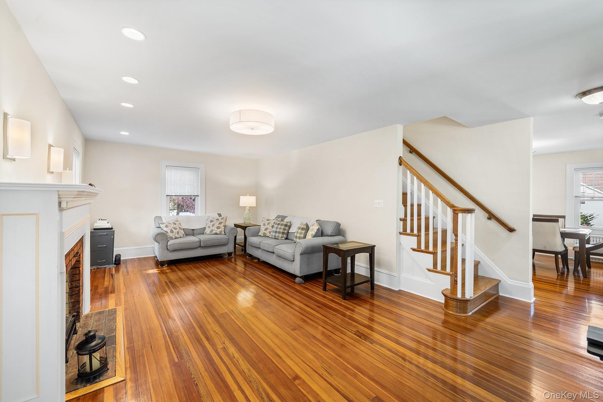 162 Bentley Street – For Sale photo 5
