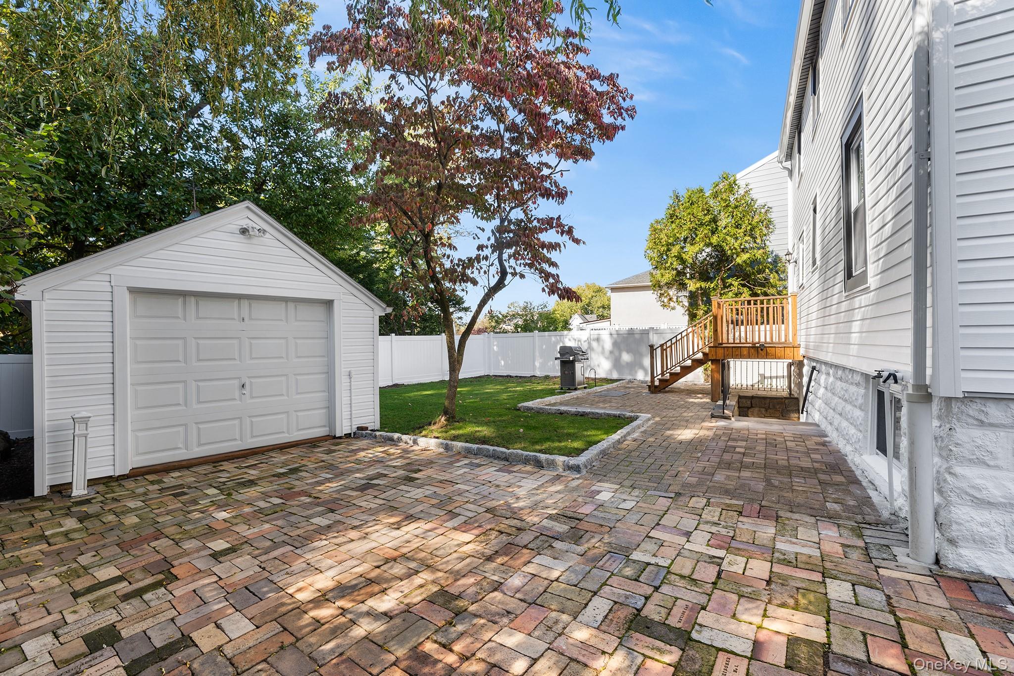 162 Bentley Street – For Sale photo 24