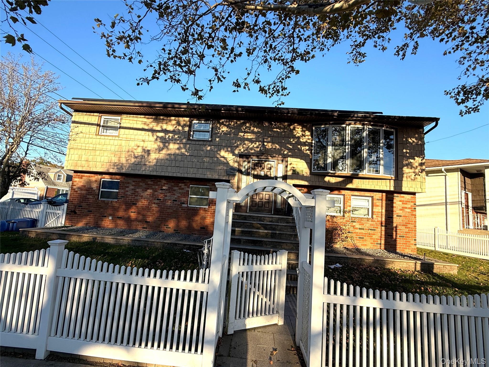 1111 Franklin Avenue – For Sale photo 2