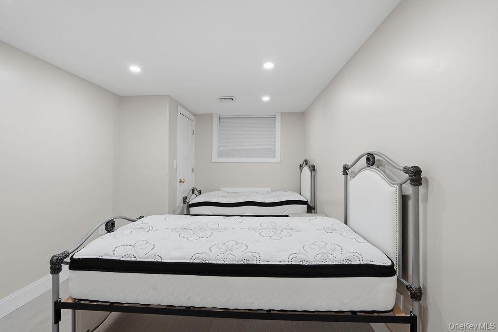 20 Algonquin Circle – For Sale photo 30