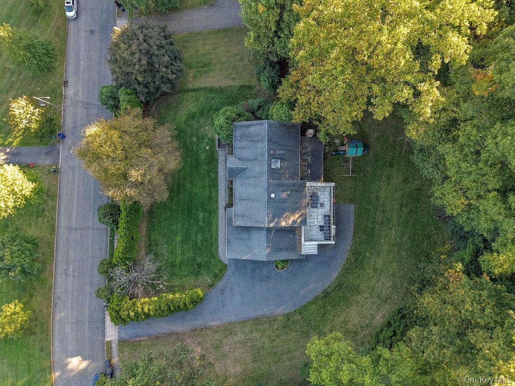 20 Algonquin Circle – For Sale photo 36