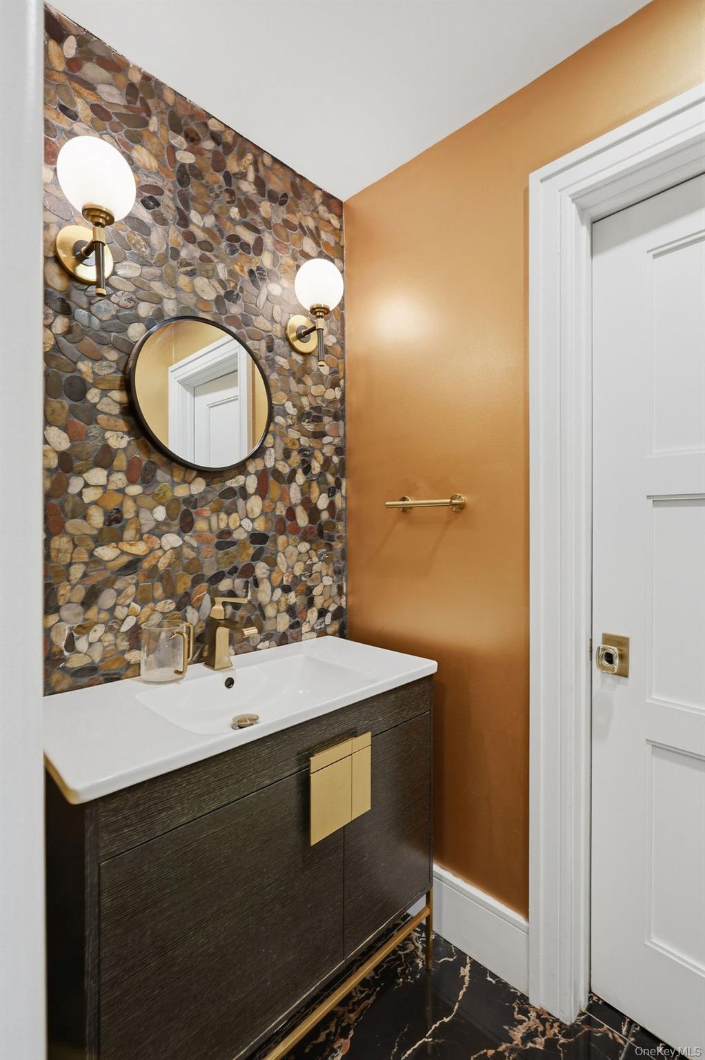 20 Algonquin Circle – For Sale photo 16