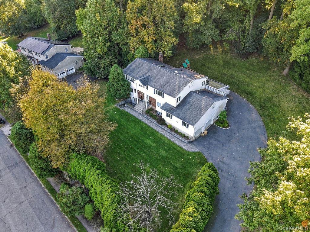 20 Algonquin Circle – For Sale photo 2
