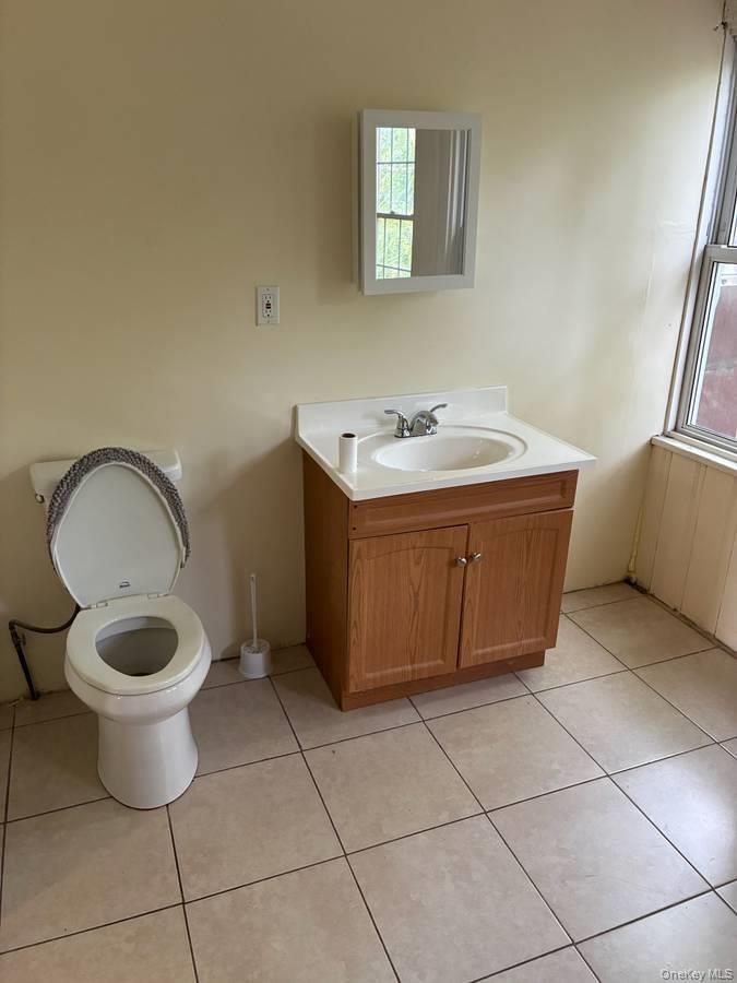 238 Broadway – For Rent photo 11
