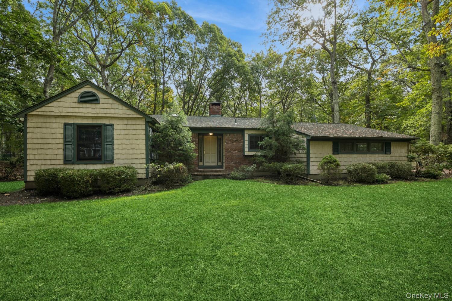 1635 Ships Drive – For Sale