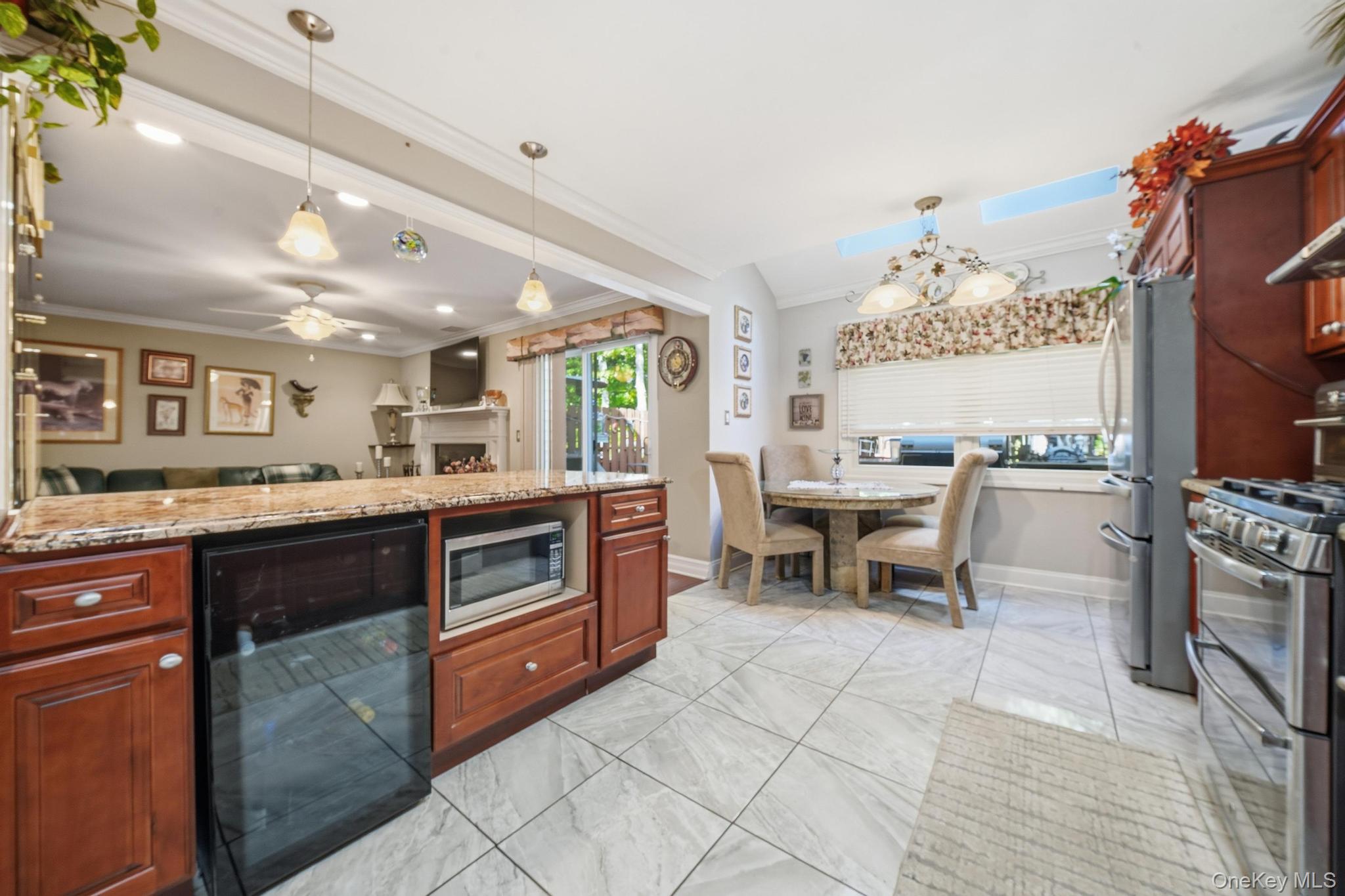 527 Race Place – For Sale photo 4