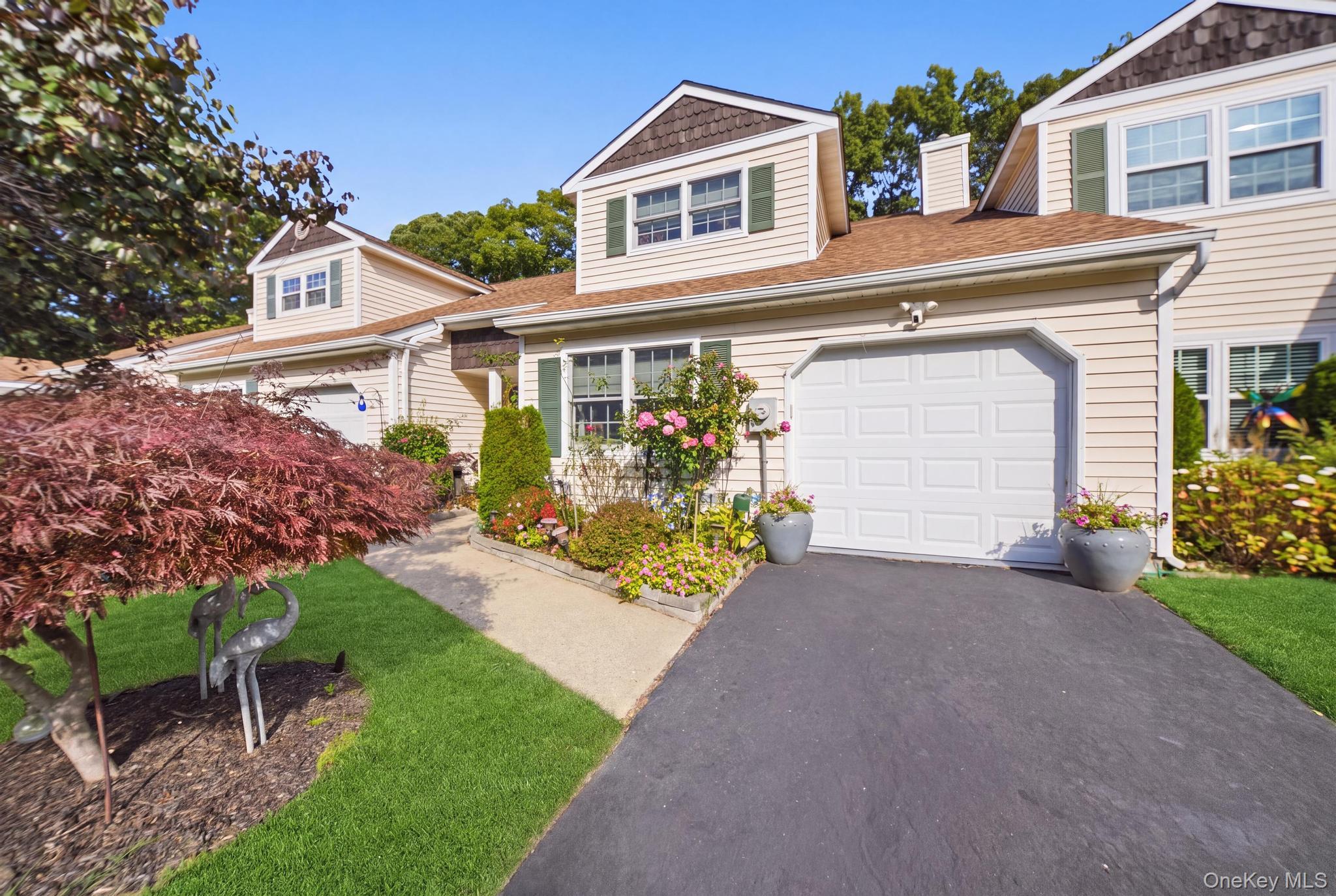 527 Race Place – For Sale