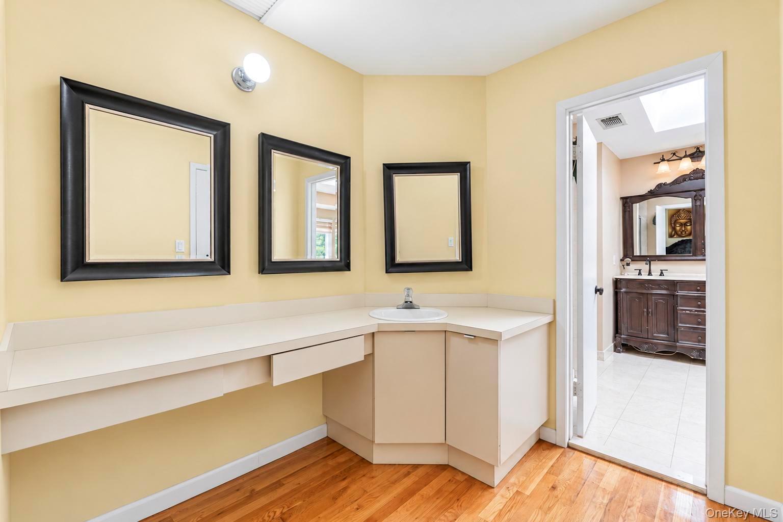 310 Willis Avenue – For Rent photo 27