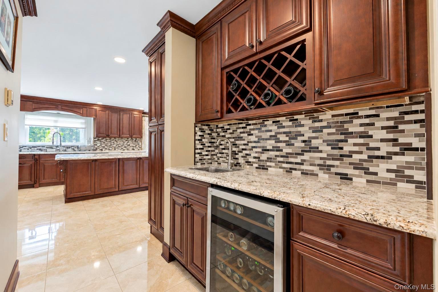310 Willis Avenue – For Rent photo 5