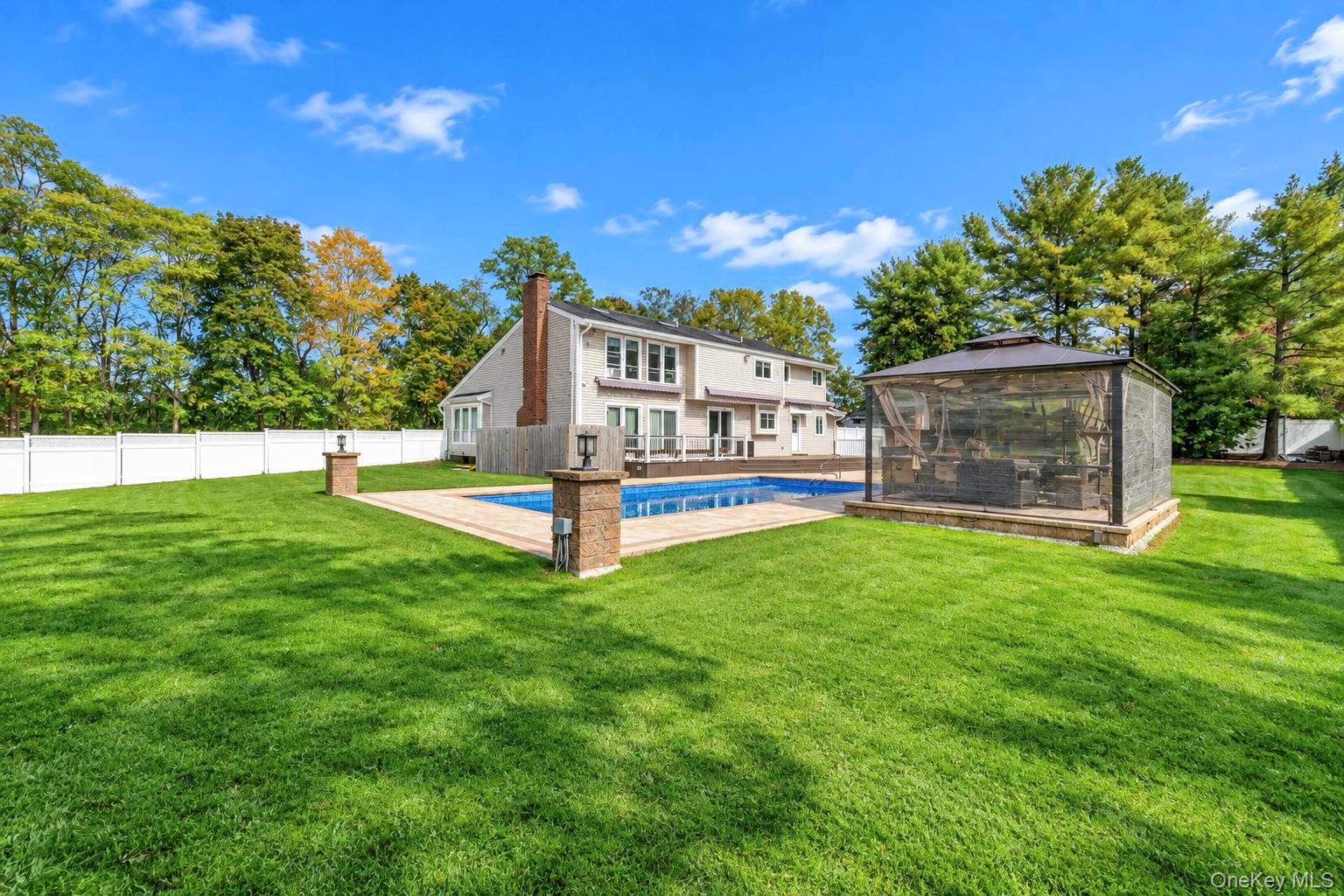 310 Willis Avenue – For Rent photo 46
