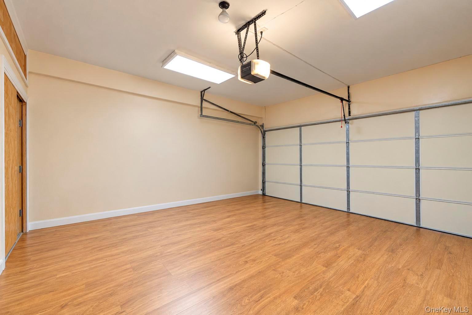 310 Willis Avenue – For Rent photo 42