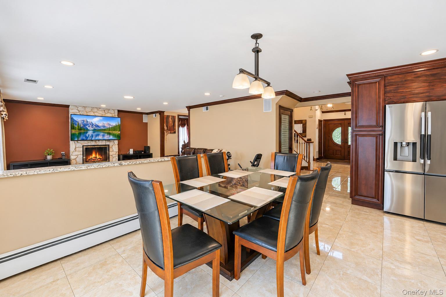 310 Willis Avenue – For Rent photo 6