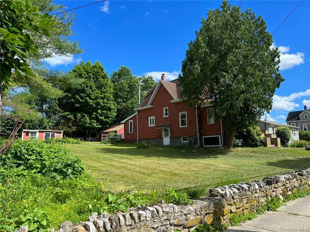 812 Tower Avenue – For Sale photo 4