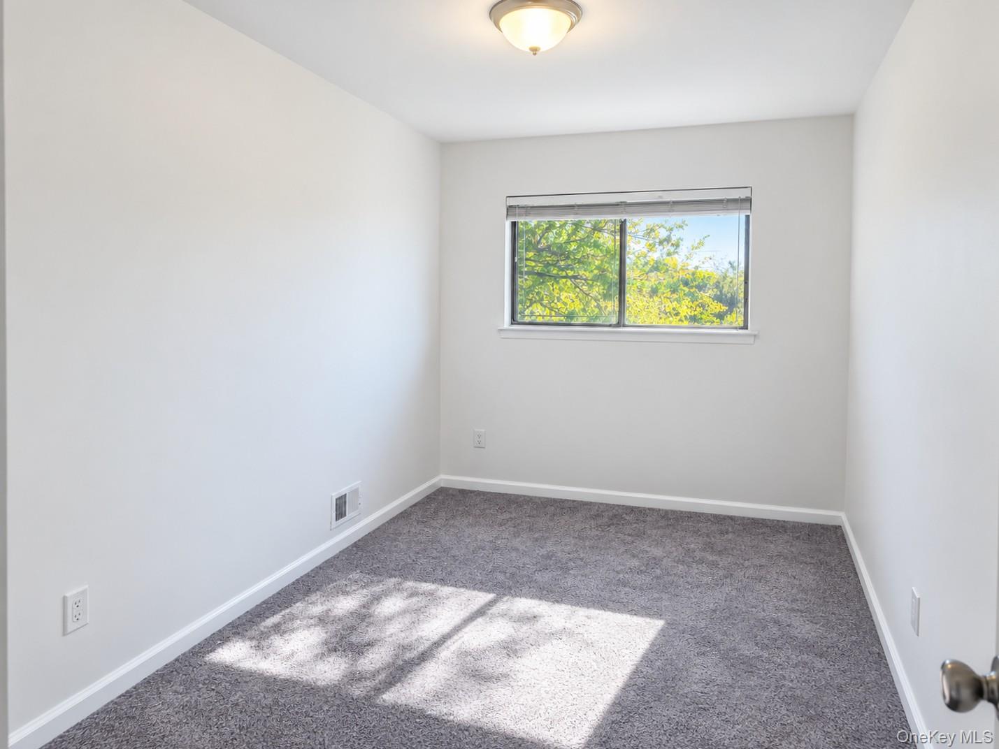 971 W Fingerboard Road, Unit 971 photo 16