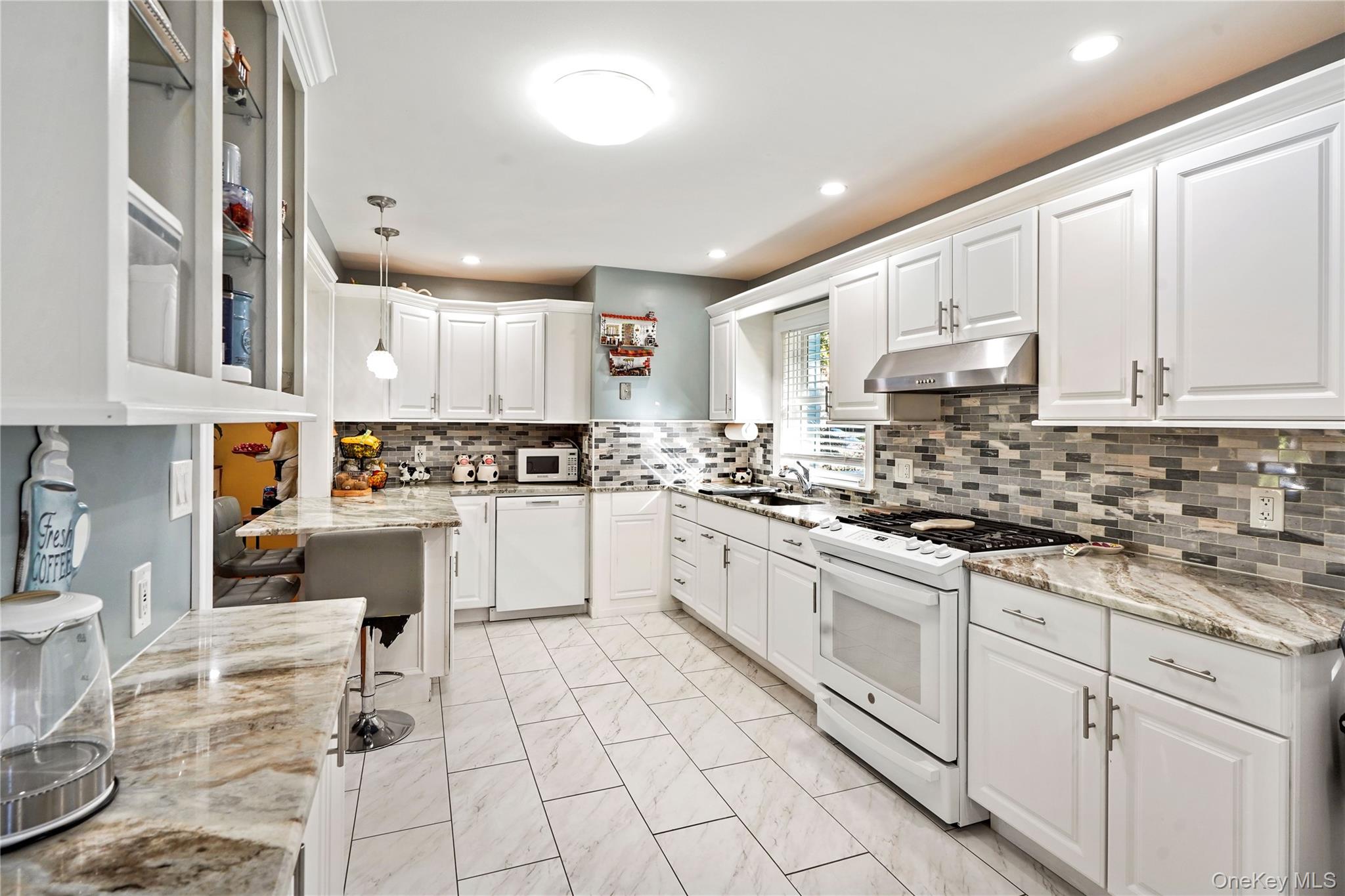 1 Van Alstine Avenue – For Sale photo 3