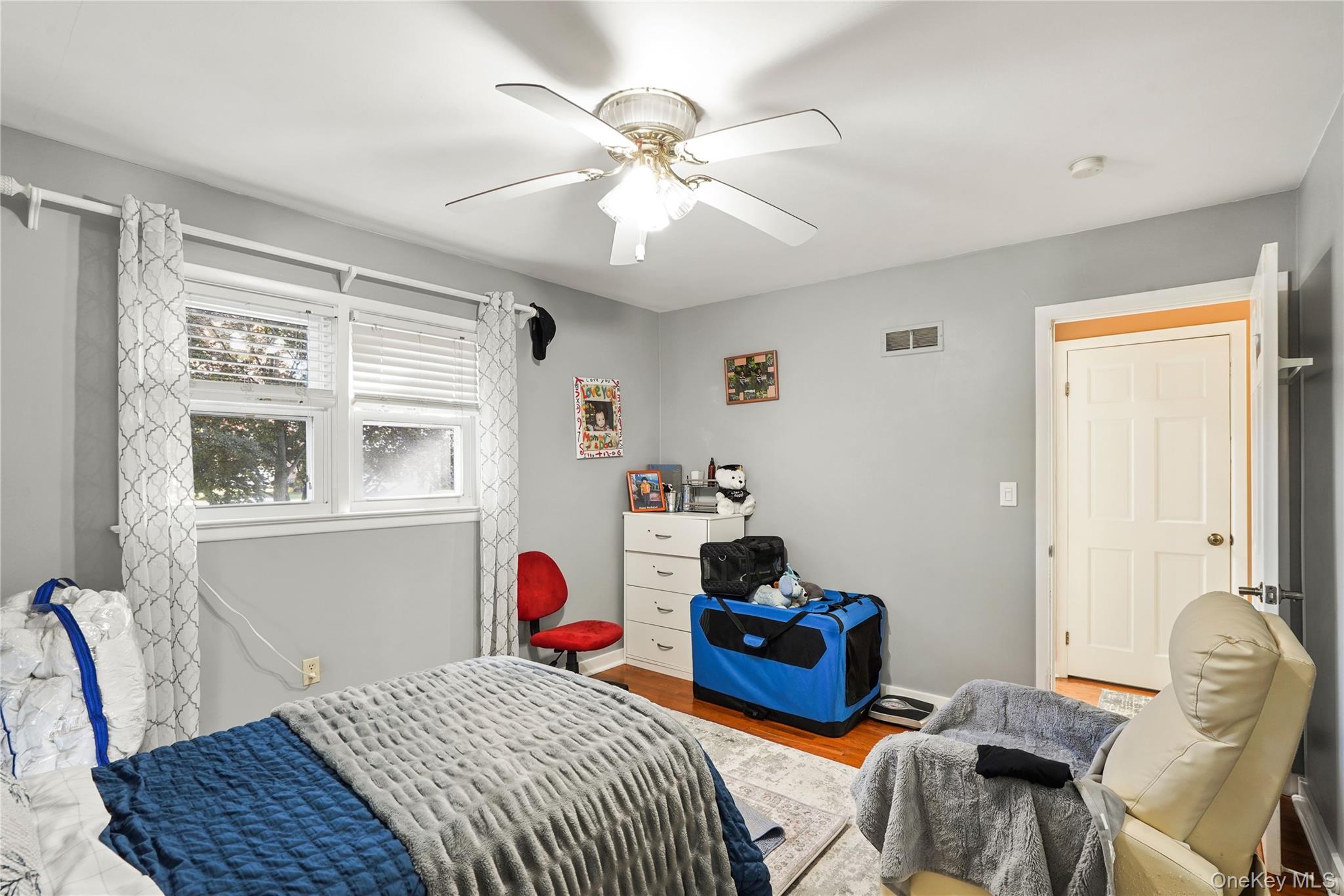 1 Van Alstine Avenue – For Sale photo 19