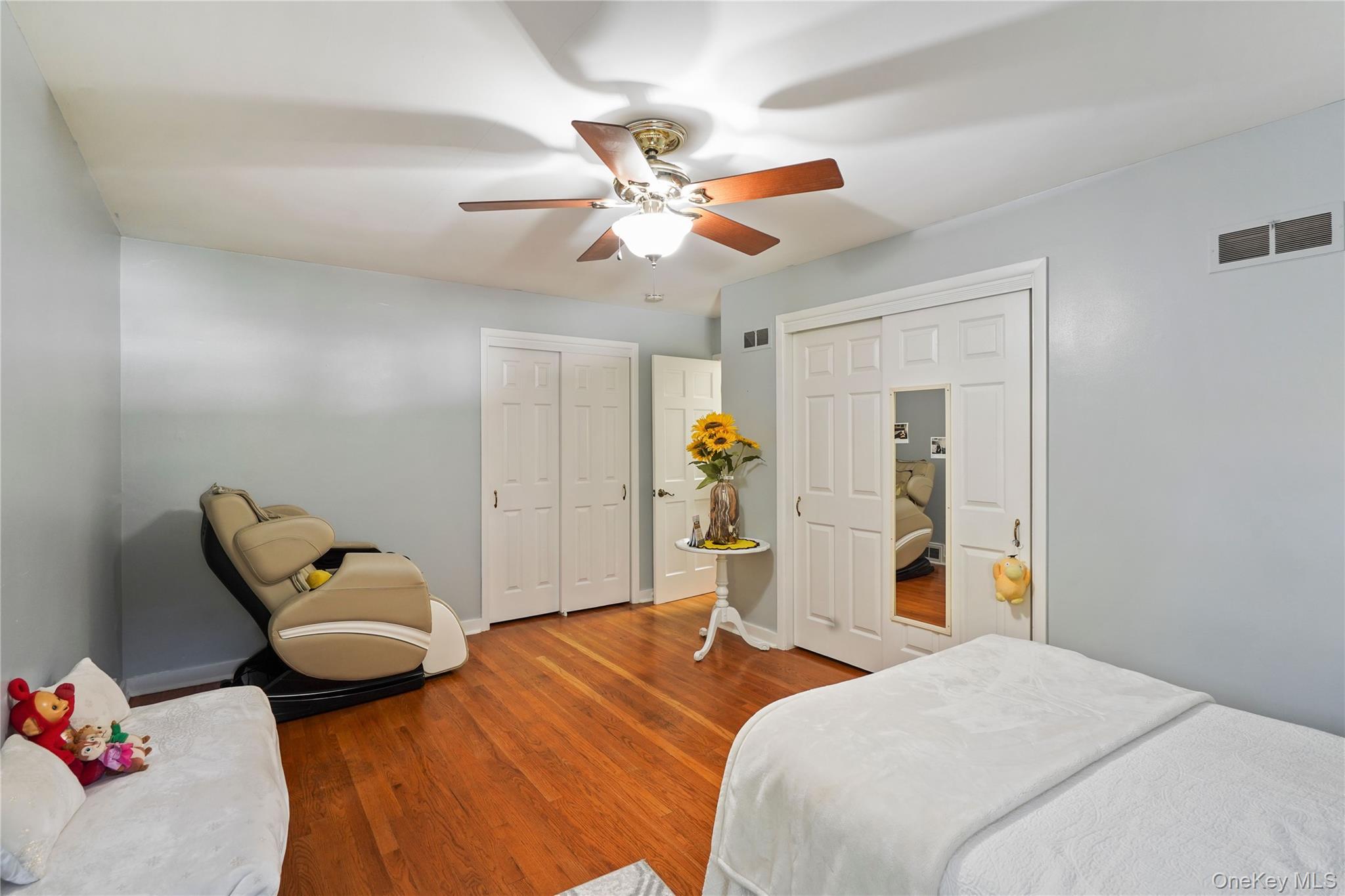 1 Van Alstine Avenue – For Sale photo 17