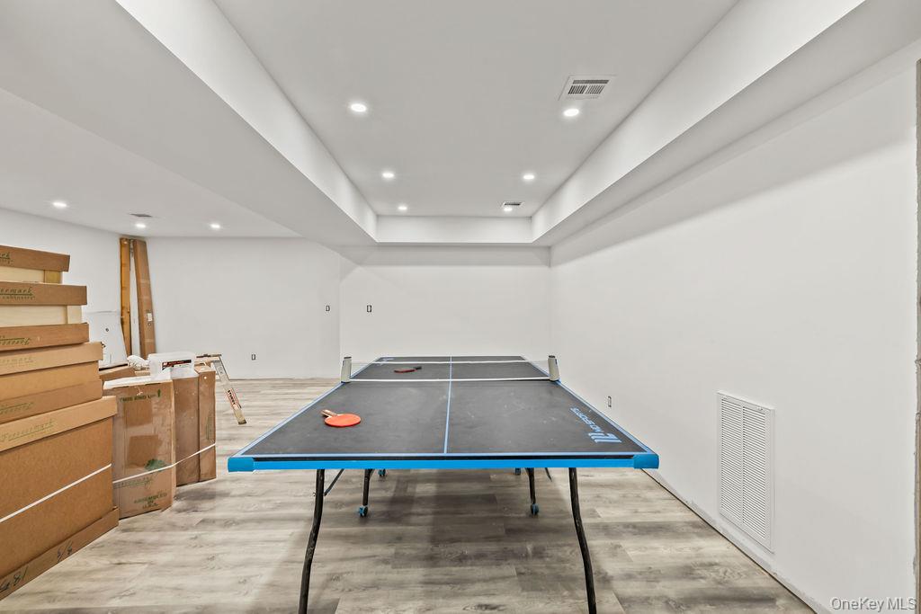 5 Blue Bird Road – For Sale photo 35