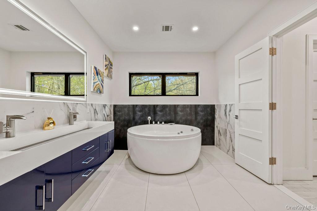 5 Blue Bird Road – For Sale photo 25