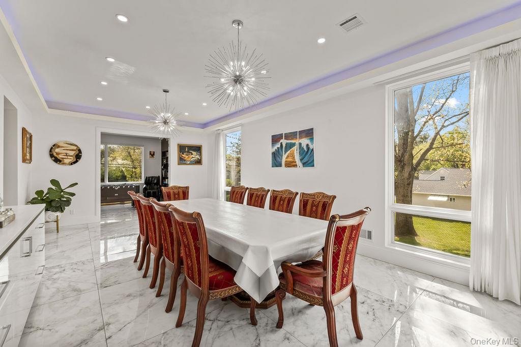 5 Blue Bird Road – For Sale photo 16