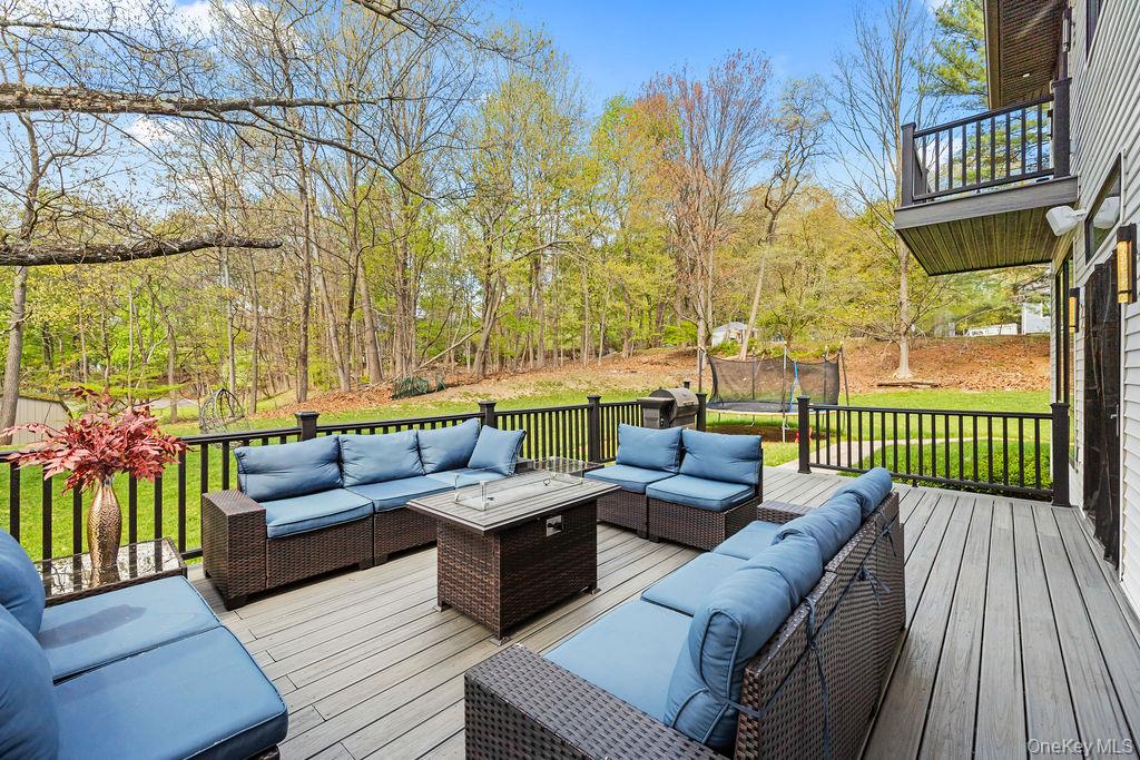 5 Blue Bird Road – For Sale photo 17