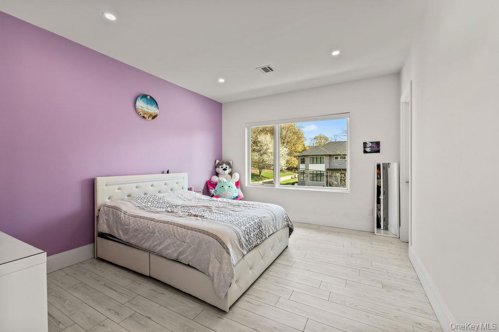 5 Blue Bird Road – For Sale photo 27