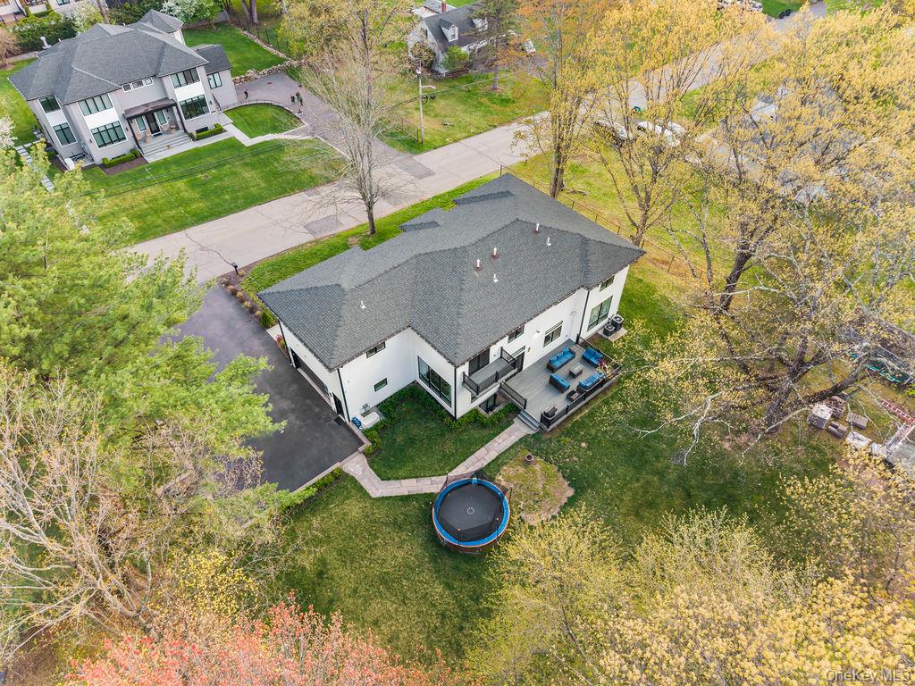 5 Blue Bird Road – For Sale photo 44