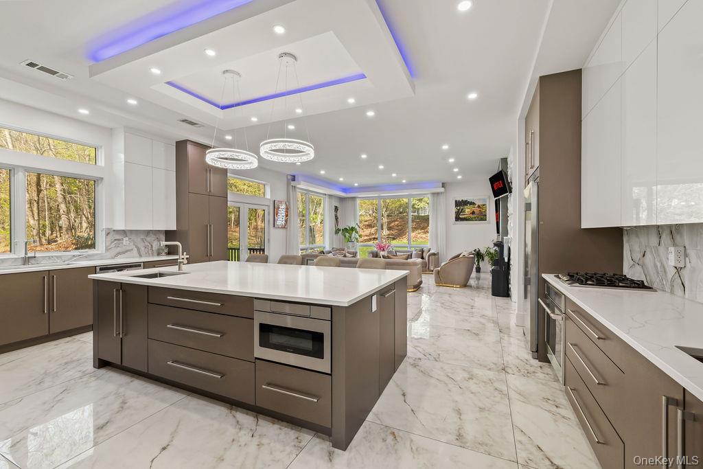 5 Blue Bird Road – For Sale photo 10