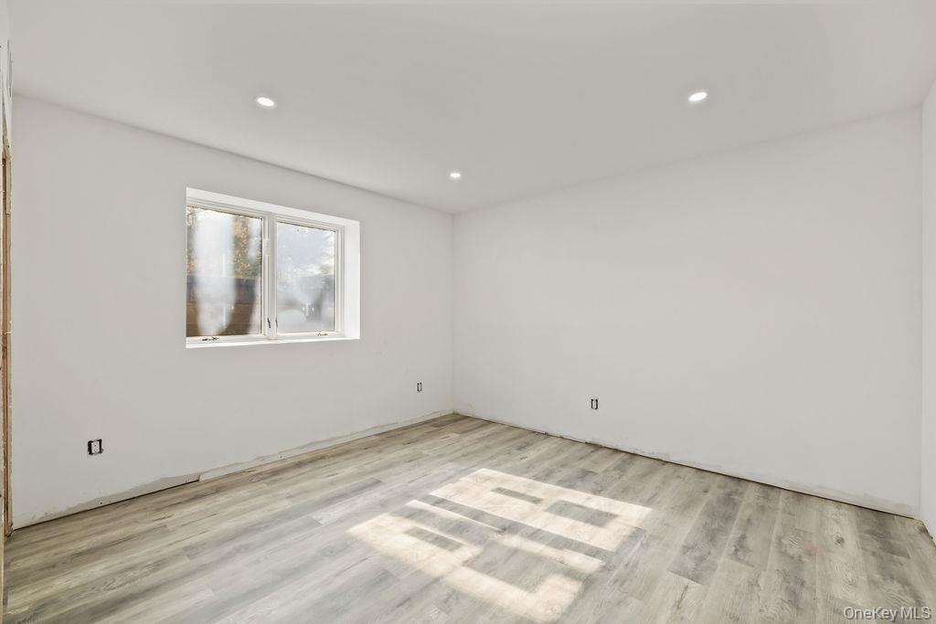 5 Blue Bird Road – For Sale photo 38