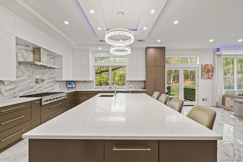 5 Blue Bird Road – For Sale photo 11