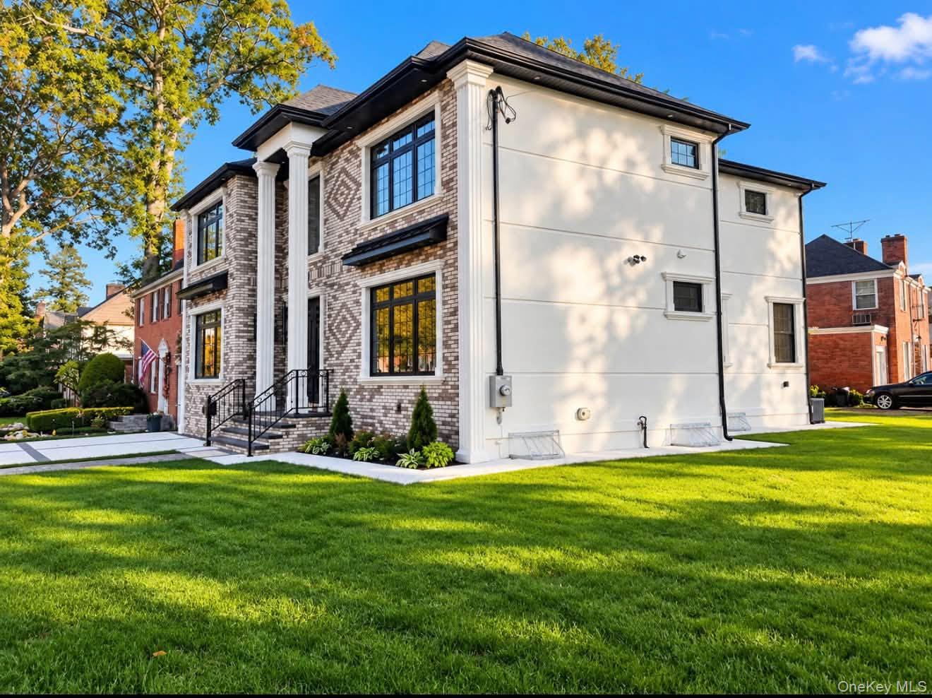 96 Gerard ave W – For Sale photo 2