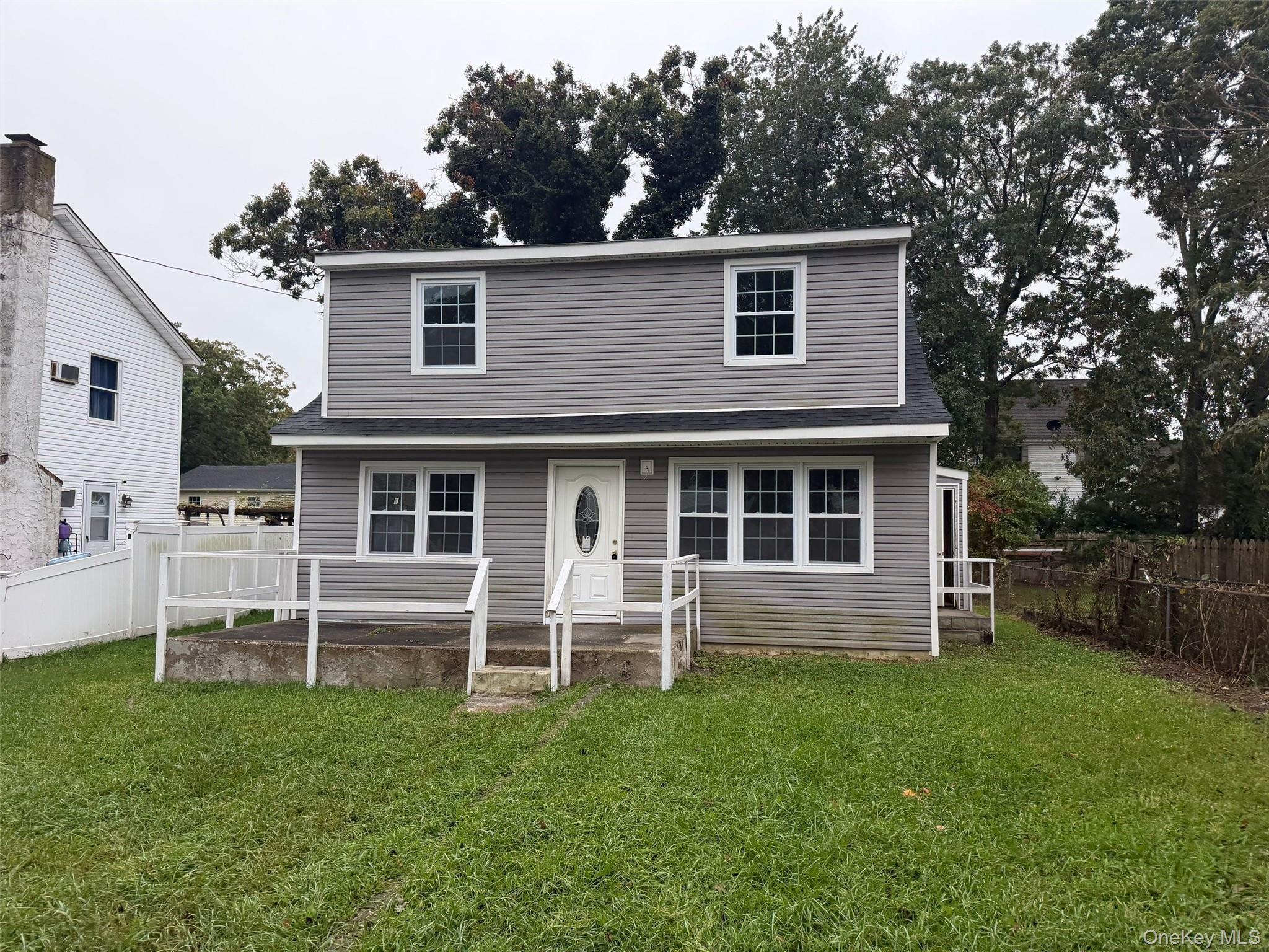 6 Robinson Drive – For Sale