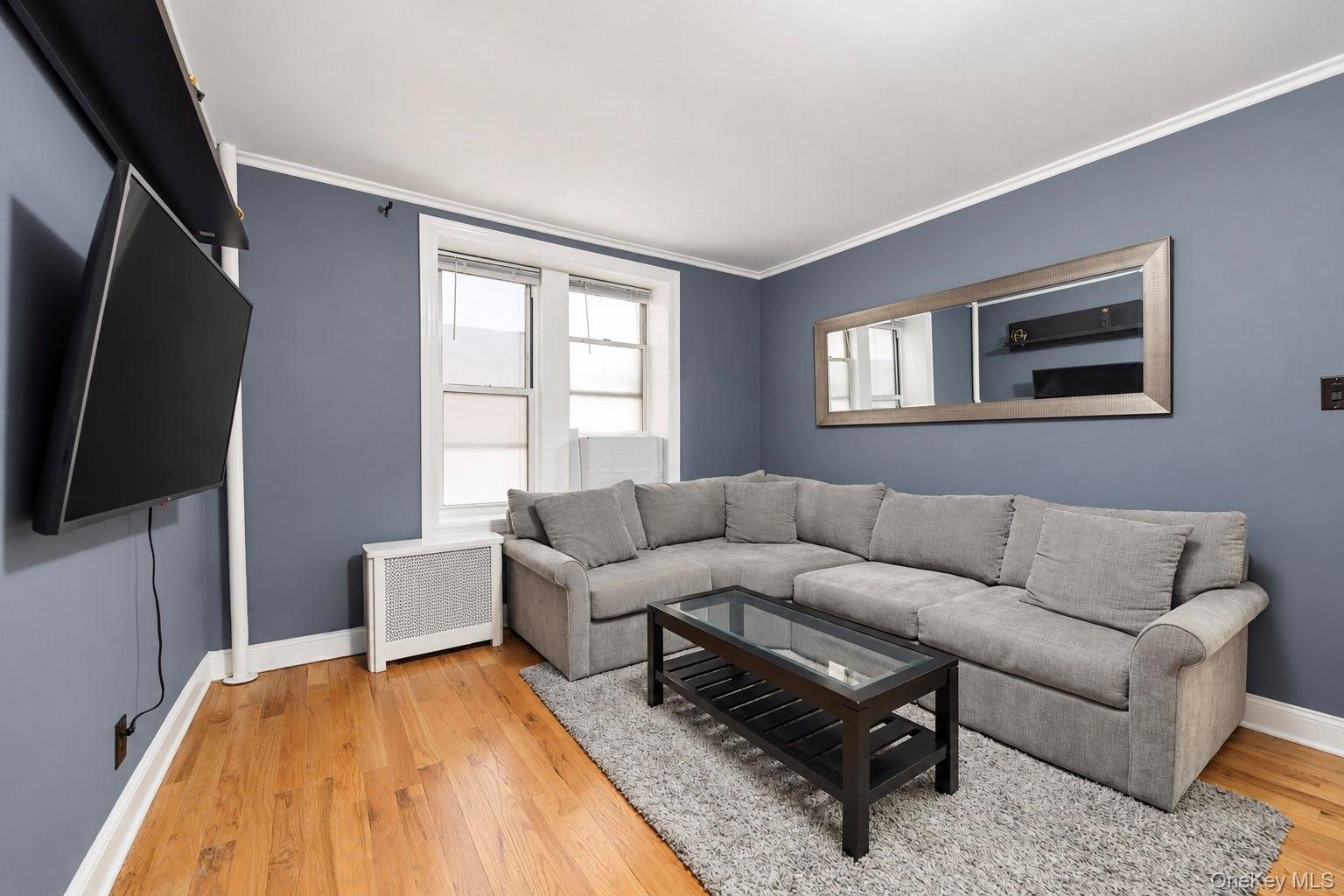 811 Walton Avenue, Unit A20 photo 3