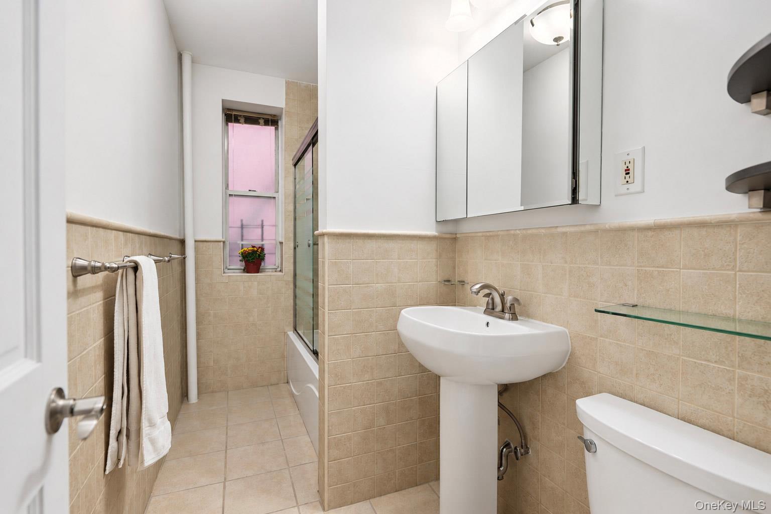 811 Walton Avenue, Unit A20 photo 12