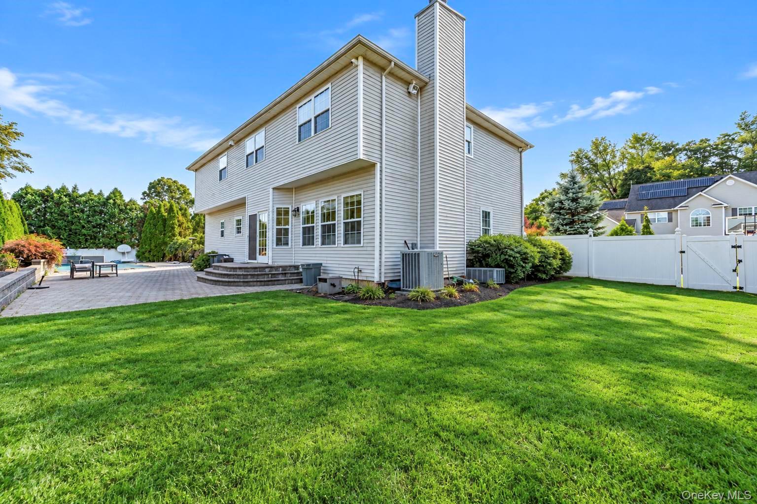 18 Adamson Street – For Sale photo 5
