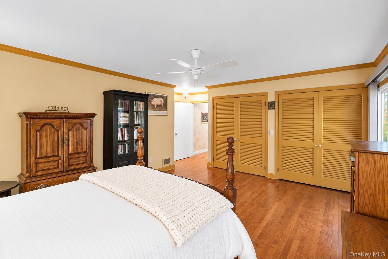 5200 Pequash Avenue – For Sale photo 6