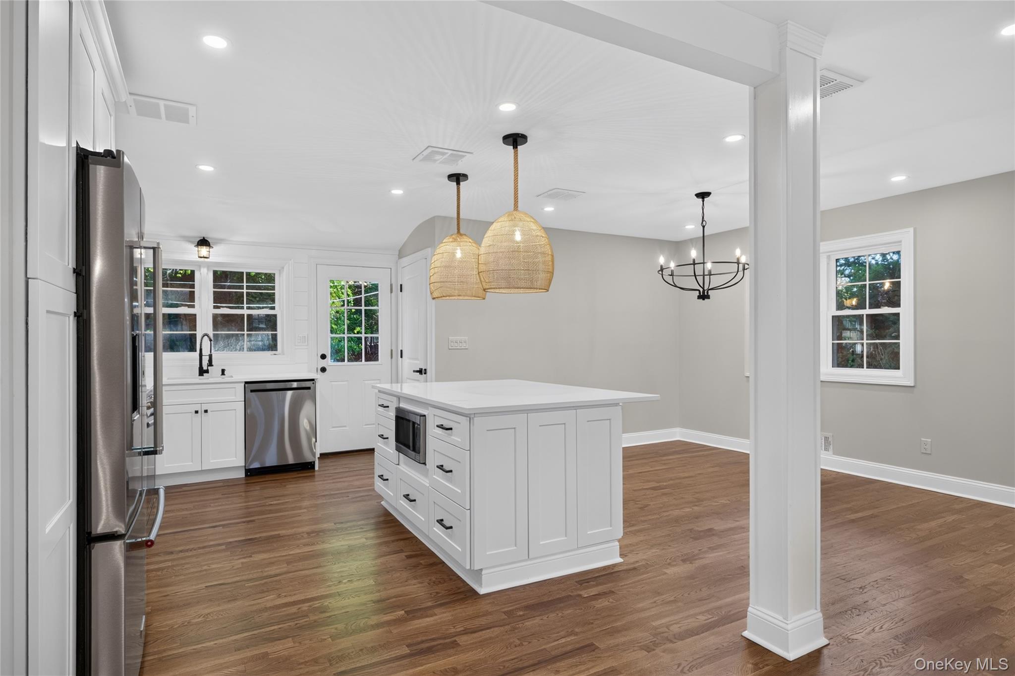 17 Peacock Lane – For Sale photo 4