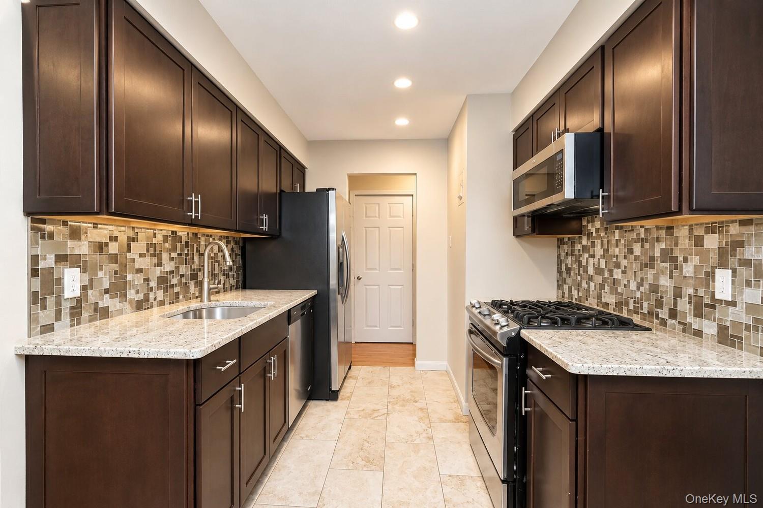 9 Gadsen Place, Unit 1B photo 7