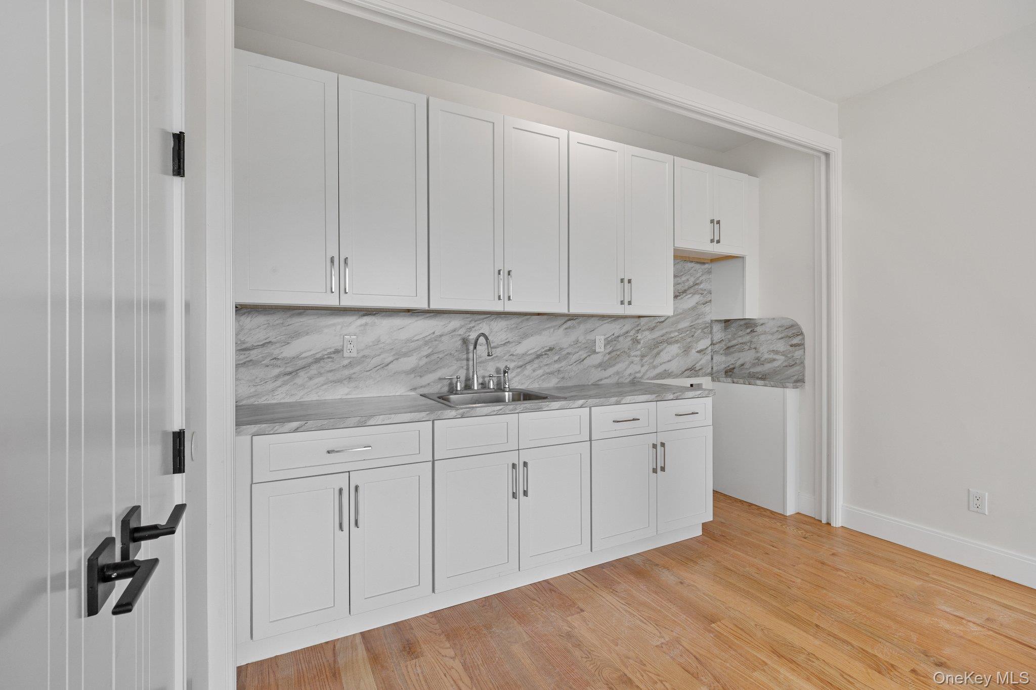 470 W Central Avenue, Unit 205 photo 22