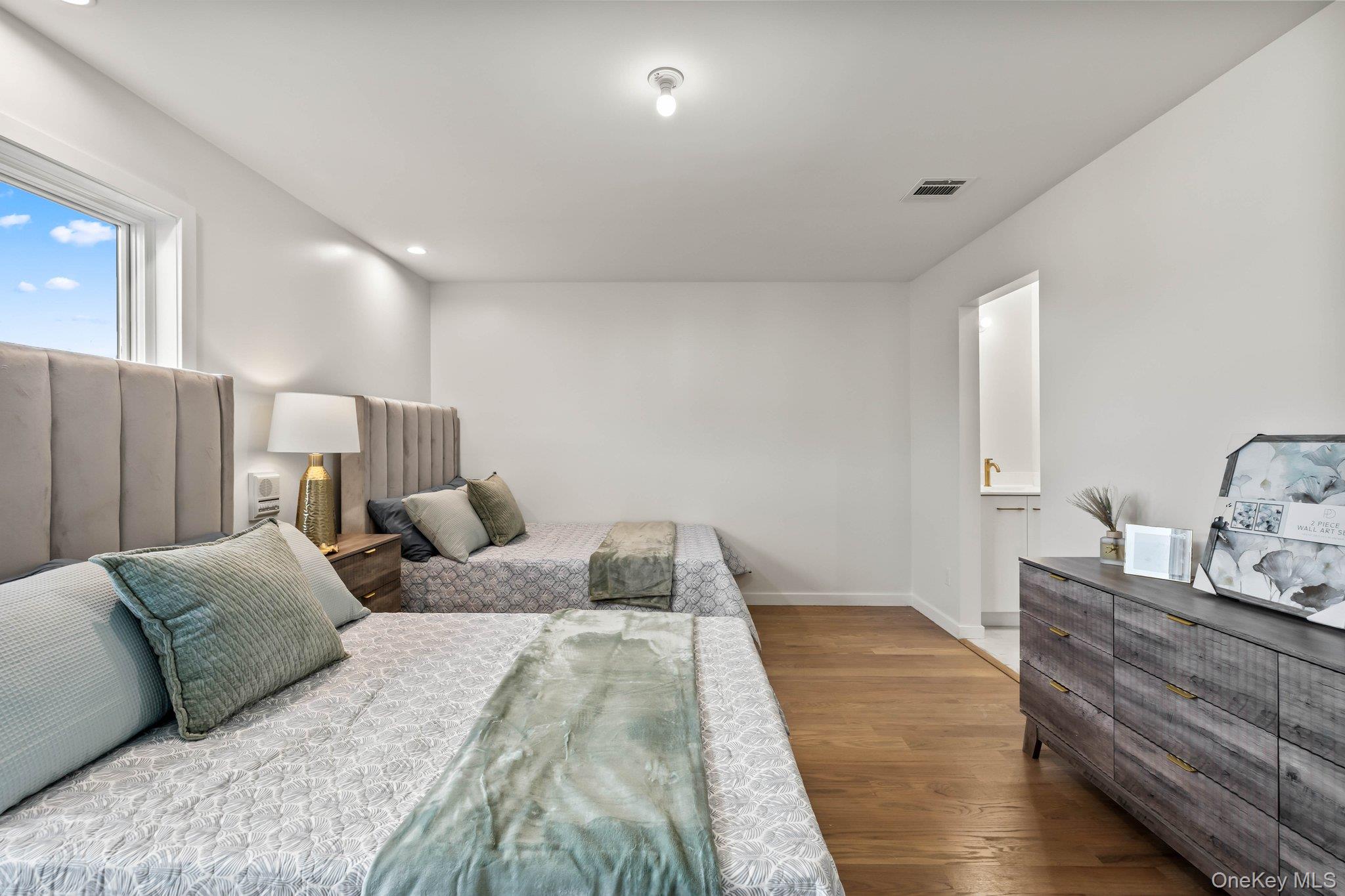 470 W Central Avenue, Unit 205 photo 24