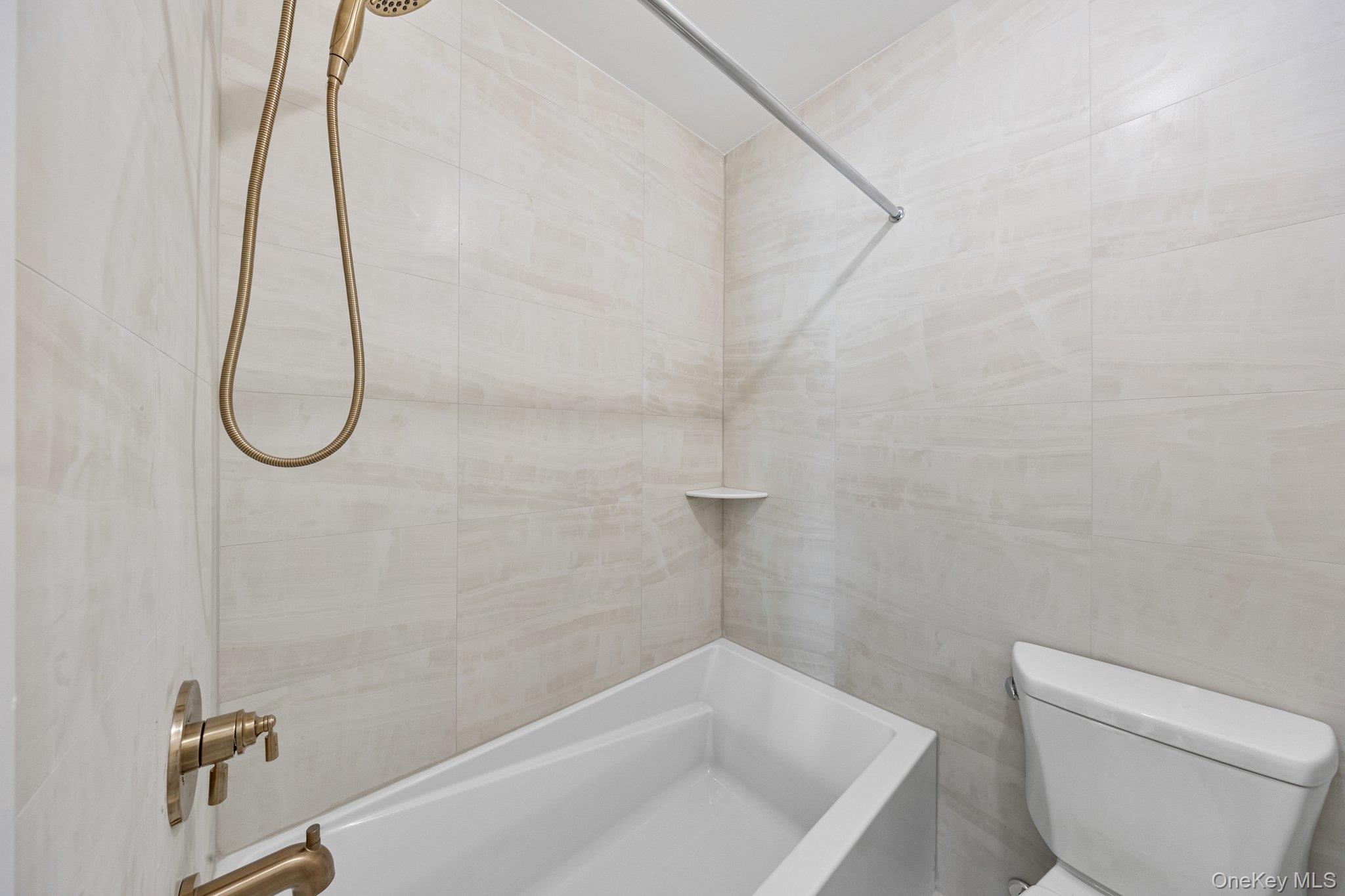 470 W Central Avenue, Unit 205 photo 37
