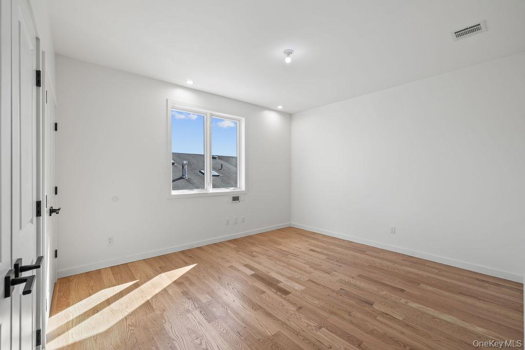 36 Calvert Drive, Unit 314 photo 29