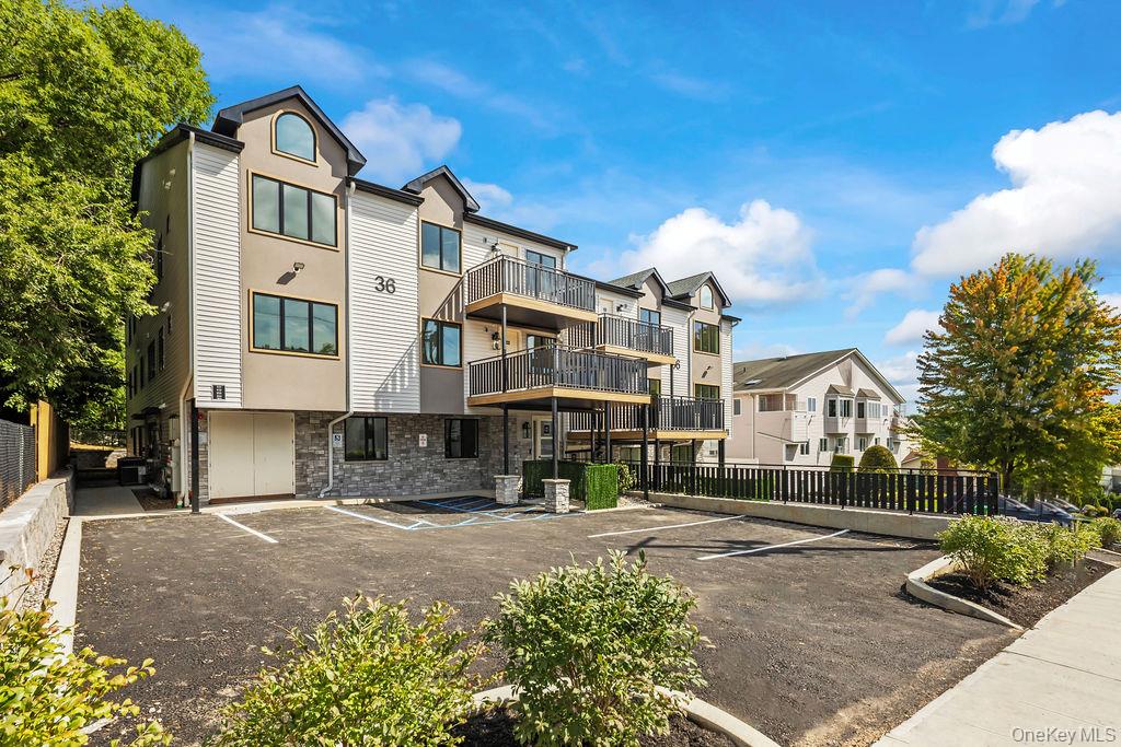 36 Calvert Drive, Unit 314 photo 3